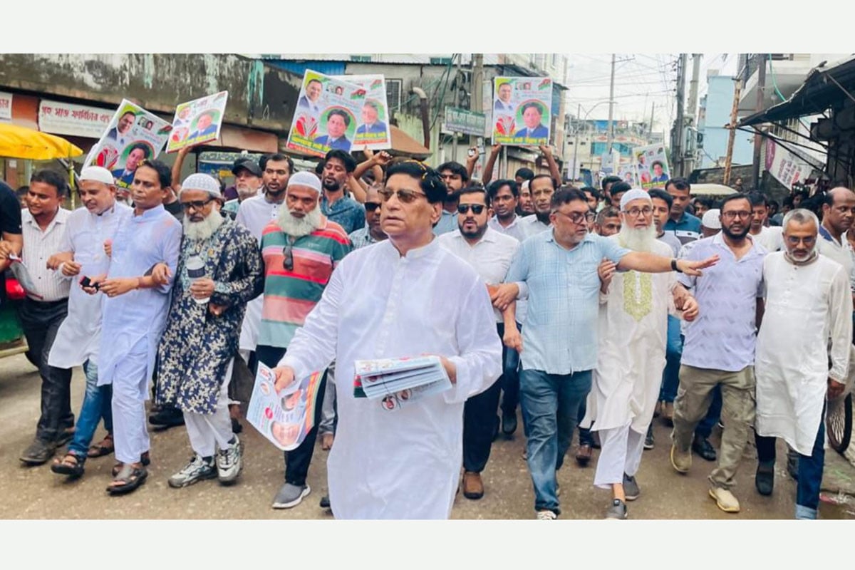 ডেমরায় ৩১ দফার লিফলেট বিতরণ ও ব্যাপক গণসংযোগ নবীউল্লাহ নবীর