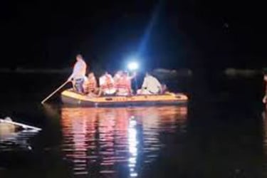 মধ্যপ্রদেশে দুর্গাপ্রতিমা বিসর্জনের সময় ট্রলি লেকে পড়ে নিহত ১১