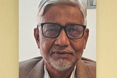 রাজনীতি চলেছে কোন পথে