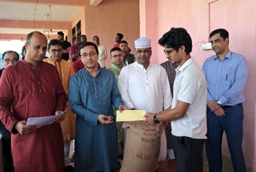 খাগড়াছড়িতে সহিংসতার ঘটনায় ক্ষতিগ্রস্তদের আর্থিক ও ত্রাণ সহায়তা