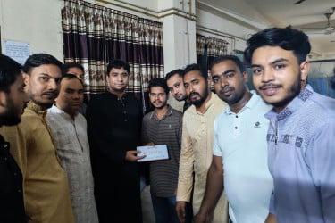 নোয়াখালীতে আহত নেতাকর্মীদের দেখতে হাসপাতালে গেলেন ছাত্রদলের সম্পাদক নাছির