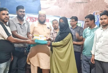 শুভসংঘের সহায়তায় বই হাতে পেল সাফা, বললেন নতুন স্বপ্নের কথা