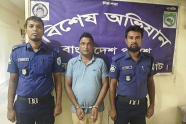থানা অবরুদ্ধ মামলায় বহিষ্কৃত যুবদল নেতা গ্রেফতার