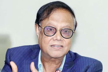 ব্যাংকিং খাতে দক্ষ এমডির চরম সংকট : গভর্নর