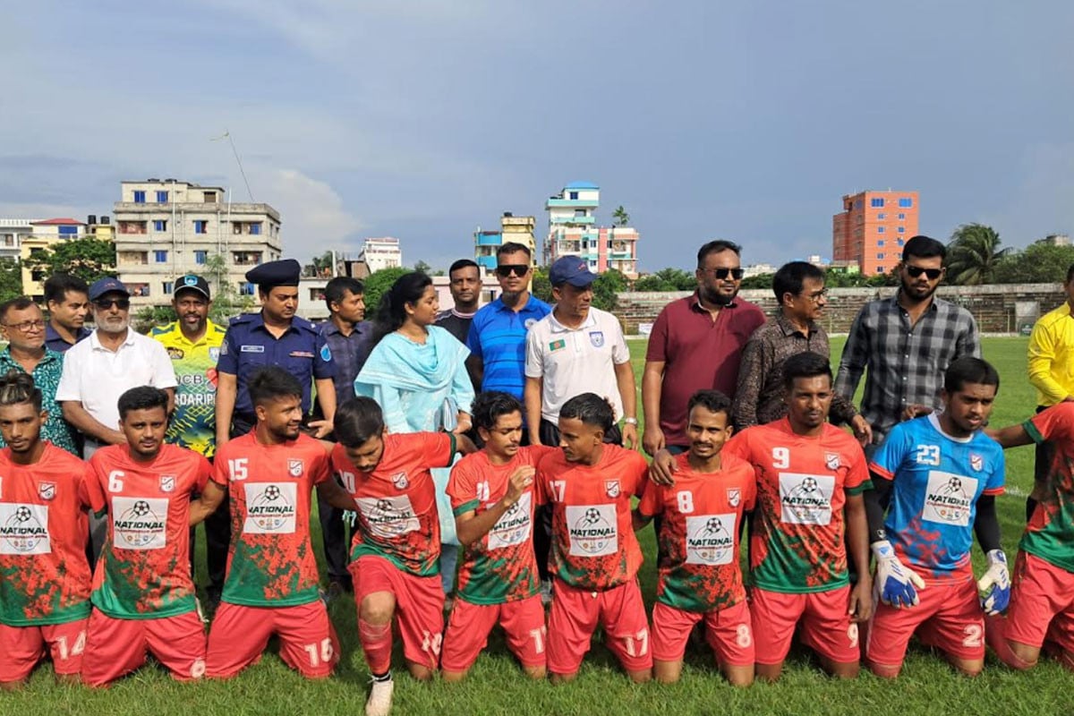 মাদারীপুরে জাতীয় চ্যাম্পিয়নশিপ ফুটবলের দ্বিতীয় রাউন্ড শুরু