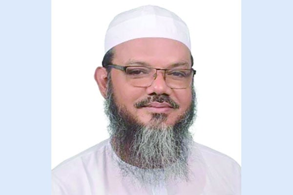 উপদেষ্টার পদত্যাগ করা উচিত