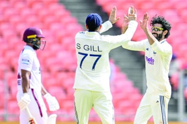 ইনিংস ব্যবধানে জয় ভারতের