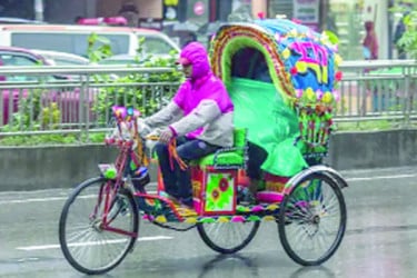 স্বস্তির বাহন এখন বিষফোড়া