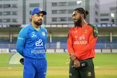 হোয়াইটওয়াশের লক্ষ্যে টস জিতে ফিল্ডিংয়ে বাংলাদেশ