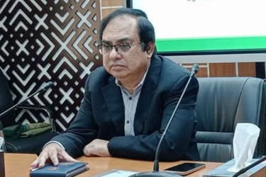 খাসজমির সঠিক ব্যবস্থাপনা হলে ভূমিহীন মানুষের জীবনমান উন্নত হয়: ভূমি সচিব
