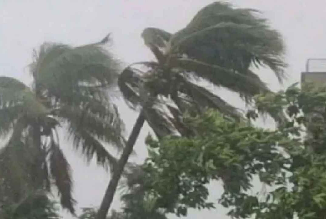 ৭ জেলায় ঝড়ের আশঙ্কা