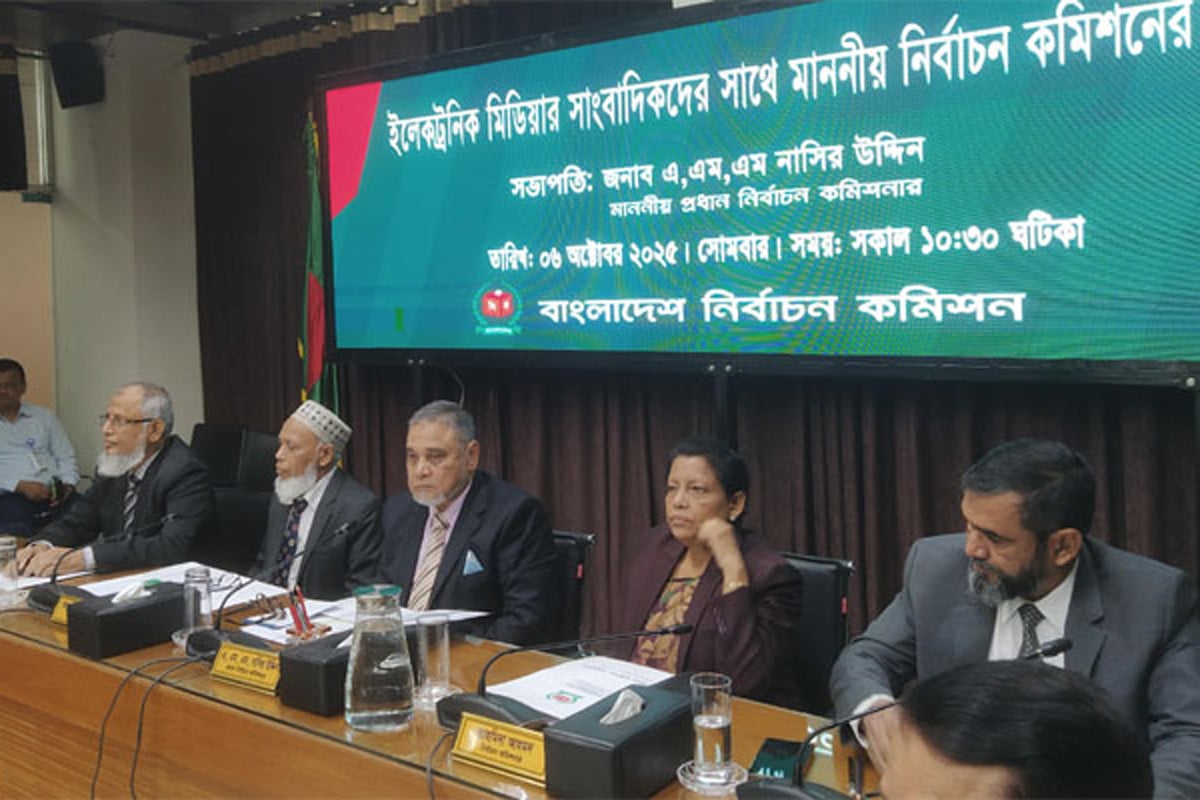 আয়নার মতো স্বচ্ছ ভোট করতে চাই : সিইসি