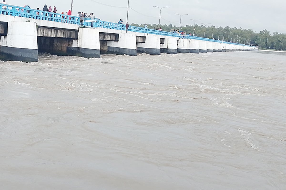 তিস্তার পানি এখনো বিপৎসীমার ওপরে
