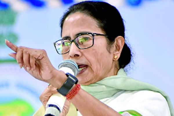 পশ্চিমবঙ্গের বন্যা পরিস্থিতিকে ‘মানবসৃষ্ট’ বললেন মমতা