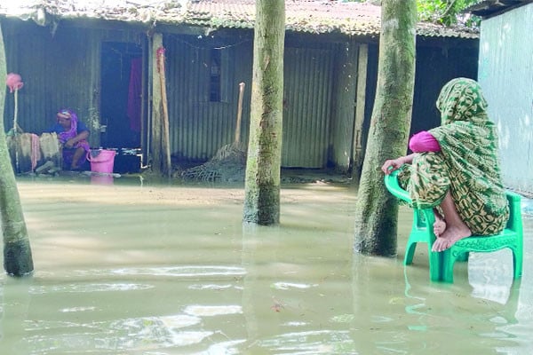 লাখো মানুষ পানিবন্দি
