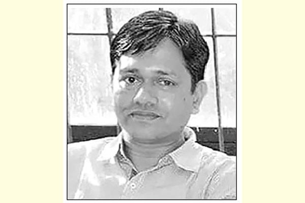 ‘নাই’ হয়ে যাচ্ছে দিঘিগুলো