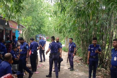 ফরিদপুরে ক্যারম খেলা নিয়ে সংঘর্ষ, আহত ২০