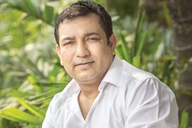 এবার দুর্ধর্ষ খলনায়ক তৌকীর