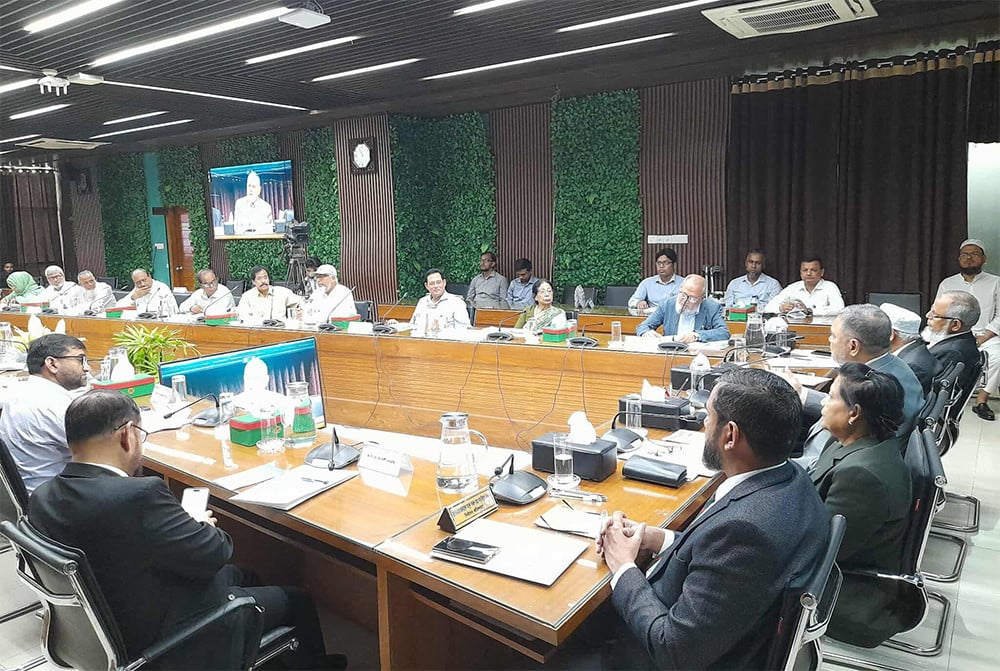 ইসির সাবেক কর্মকর্তাদের কাছে জালিয়াতির অভিজ্ঞতা শুনে ‘গ্যাপস’ পূরণ করতে চান সিইসি