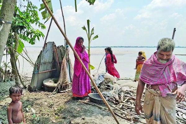 কোথাও উন্নতি কোথাও অবনতি