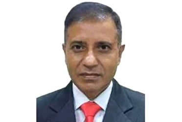 আইন সচিব হলেন বিচারক লিয়াকত আলী মোল্লা