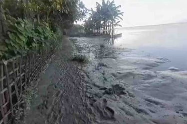 তিস্তার পানি কমেছে, নদীপাড়ে স্বস্তি