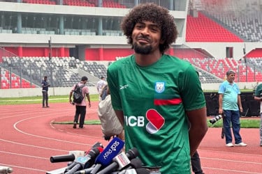 এই দল পারবে, ইনশাআল্লাহ জয় নিয়ে মাঠ ছাড়ব: হামজা