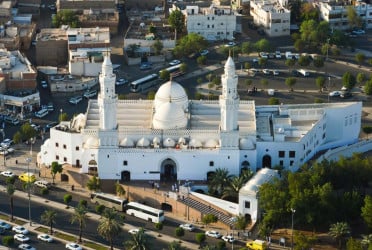 ২৪ ঘণ্টা খোলা থাকবে মদিনার কিবলাতাইন মসজিদ