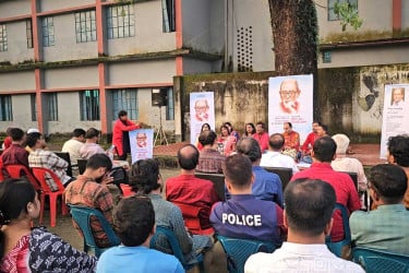 জন্মদিনে প্রিয় বিদ্যাপিঠে কবি হেলাল হাফিজকে স্মরণ