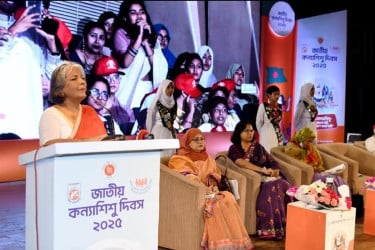 ‘কন্যাশিশুদের অন্ধকারে রেখে দেশকে আলোকিত করা সম্ভব নয়’