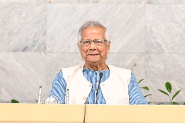 আমাদের স্বনির্ভর হতে হবে: প্রধান উপদেষ্টা