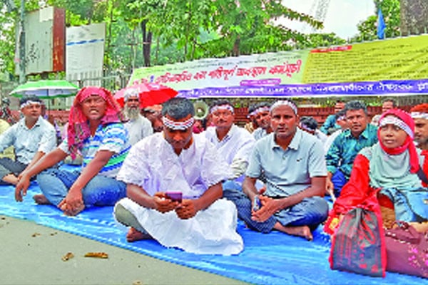 এনটিআরসিএ ঘেরাওয়ের হুমকি সুপারিশবঞ্চিত চাকরিপ্রার্থীদের