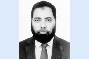 তলানির দিকে অর্থনীতি