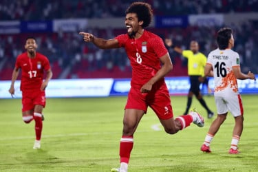 হামজার গোলে এগিয়ে বাংলাদেশ