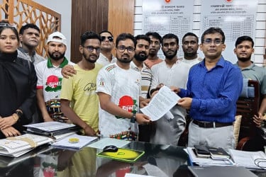 শহীদ ও আহত জুলাই যোদ্ধাদের স্বীকৃতি ও পুনর্বাসনের দাবি