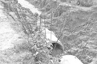 রাস্তায় দুর্ভোগের আড়াই বছর