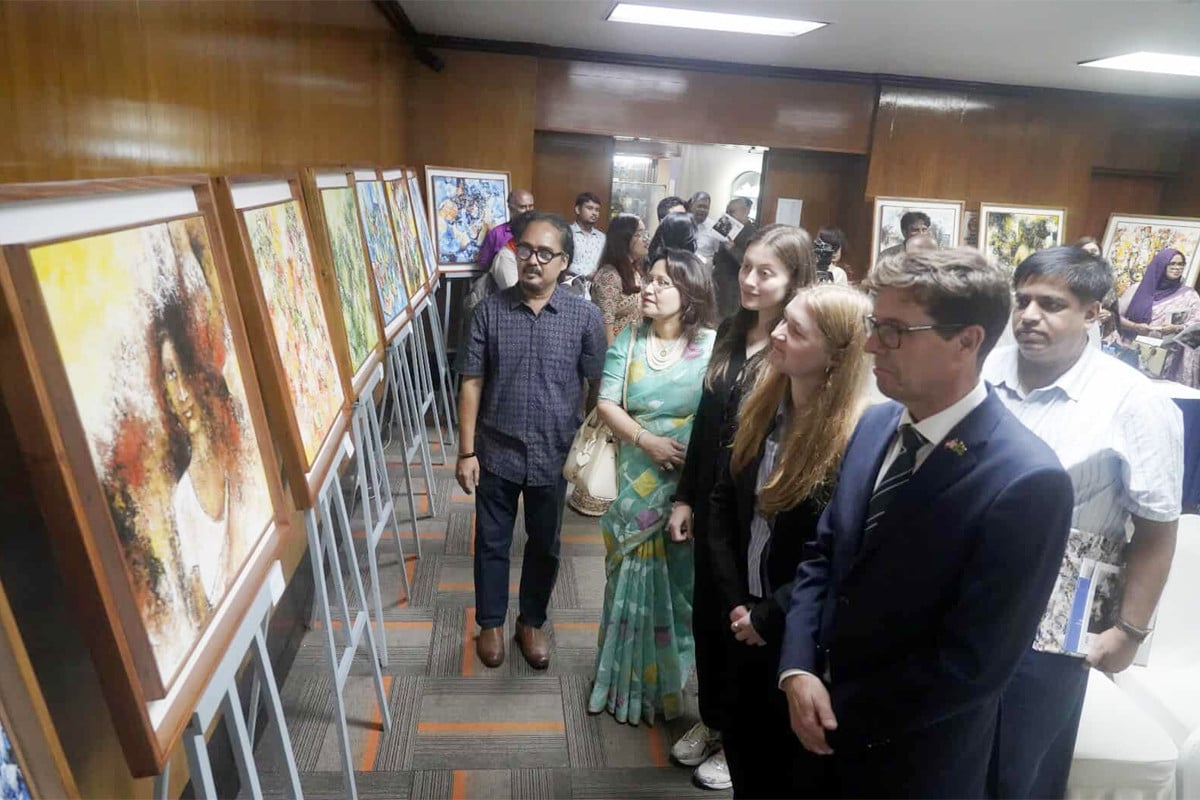 আবু সালেহ টিটুর ‘ইলিউসিভ লংগিংক্স’