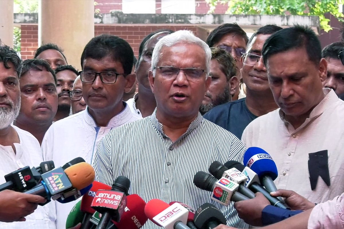 চলমান পদ্ধতিতে নির্বাচন করতে হবে: ডা. জাহিদ