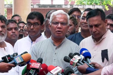 চলমান পদ্ধতিতে নির্বাচন করতে হবে: ডা. জাহিদ