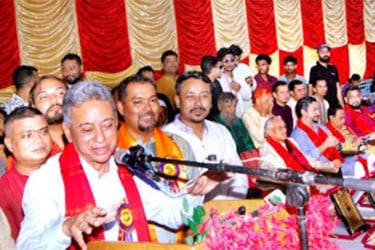 কঠিন চীবর একটি ত্যাগের ব্যাপার : আমির খসরু