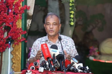 আইনশৃঙ্খলা পরিস্থিতির অনেক উন্নতি হয়েছে : স্বরাষ্ট্র উপদেষ্টা