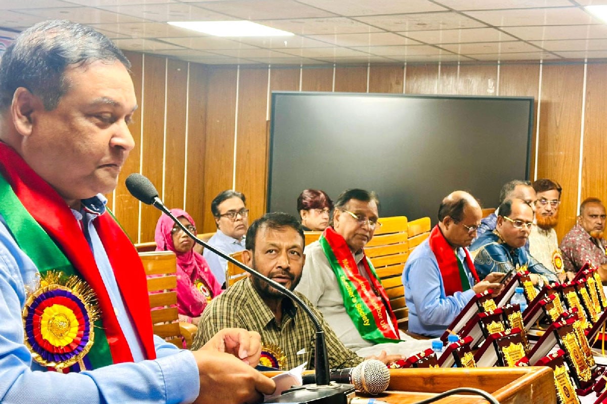 শিক্ষা হচ্ছে অন্ধকার থেকে আলোর দিকে যাত্রা: কাদের গনি চৌধুরী
