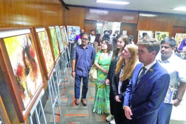 আবু সালেহ টিটুর ইলিউসিভ লংগিংক্স