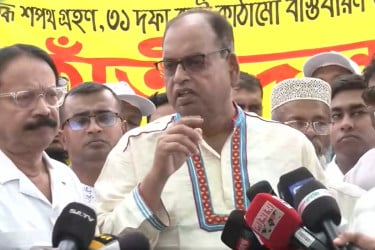 সেফ এক্সিট নিয়ে বিএনপির সঙ্গে আলাপ হয়নি : দুদু