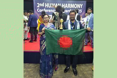আন্তর্জাতিক পুরস্কার পেলেন সেই চিকিৎসক বাসুদেব