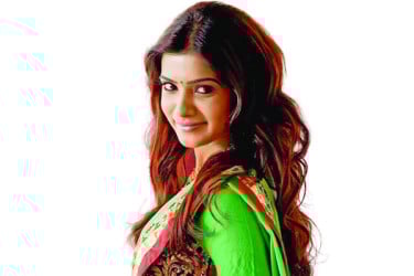 ফিরছেন সামান্থা...