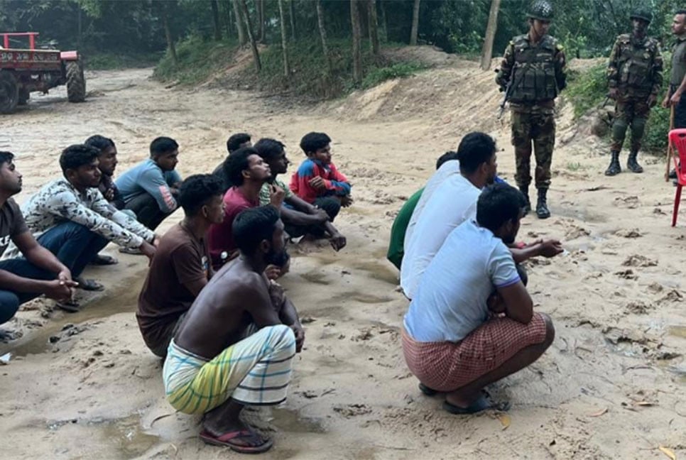 হবিগঞ্জে অবৈধভাবে সিলিকা বালু উত্তোলন, ১৪ জনের জেল