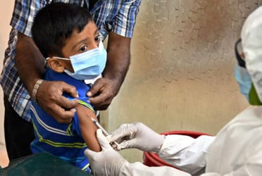 সারাদেশে টাইফয়েড টিকা দেওয়া শুরু আজ
