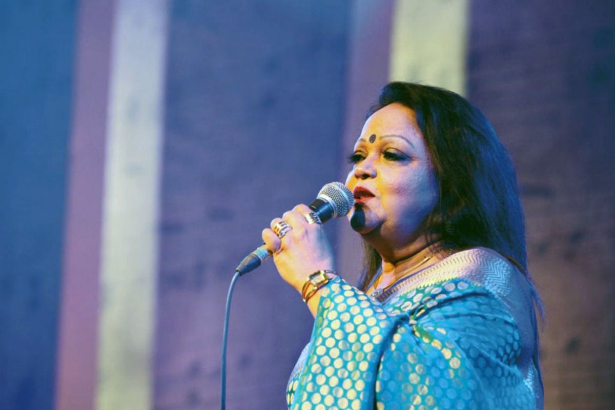 এবার যুক্তরাজ্যে গাইবেন সাবিনা ইয়াসমিন