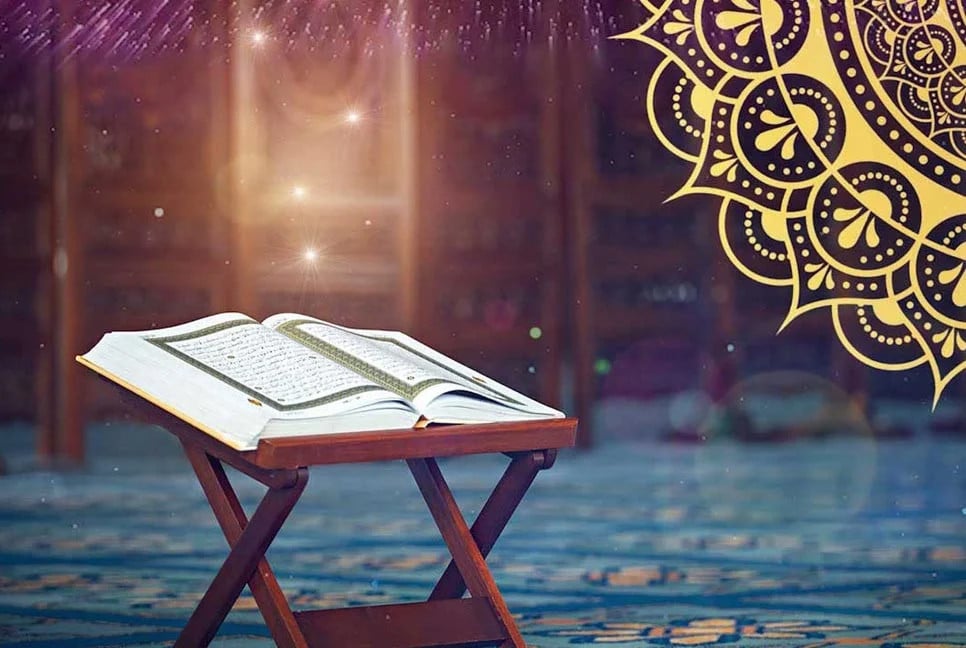 কোরআন তিলাওয়াতকারীর বিশেষ ১০ মর্যাদা